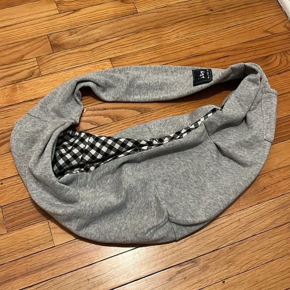 CUBY Dog and Cat Sling Carrier - Picture 7 of 7